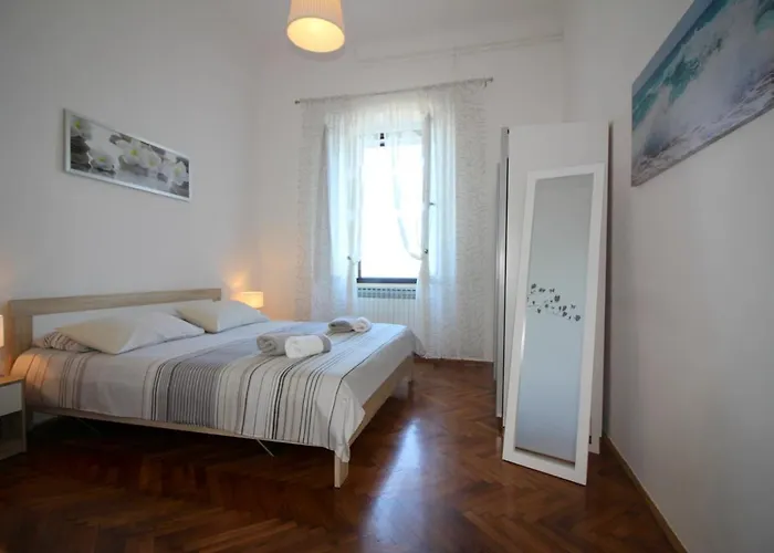 アパート Old ポレッチ