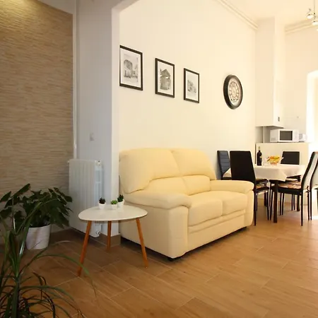 Apartment Old *