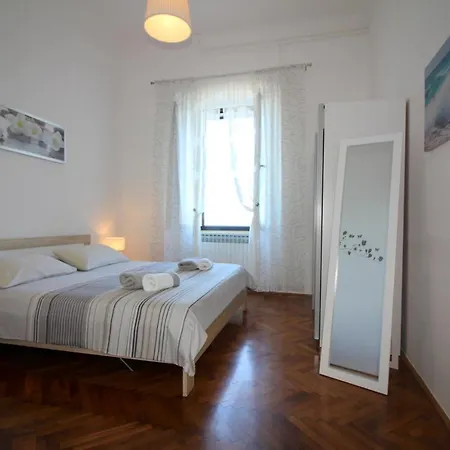 Apartment Old Porec